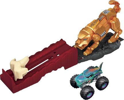 Hot Wheels Monster Trucks Sabretooth Showdown Hero Playset
