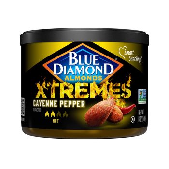 2Pk Blue Diamond Almonds XTREMES Cayenne Pepper Flavored 6Oz