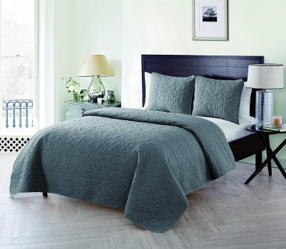 VCNY Home Caroline Embossed Floral 3 Piece Quilt Set Full/Queen